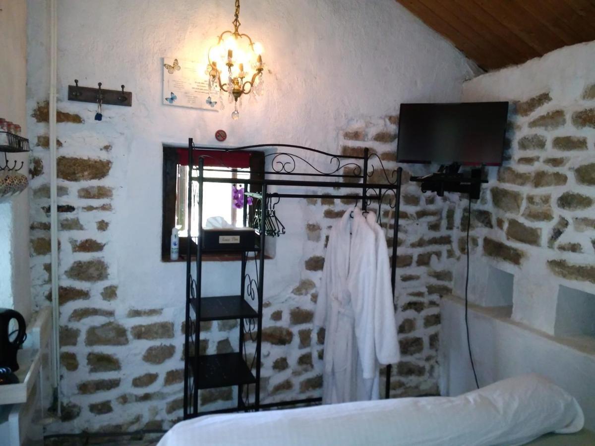 Dependance Du Moulin Galuzot Bed & Breakfast Saint-Vallier  Exterior photo